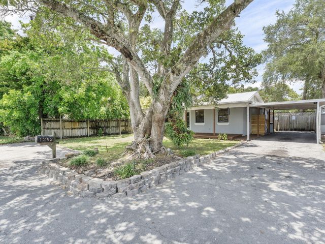 Продажа дома по адресу 1292 SW 25th Avenue - фото 6876108