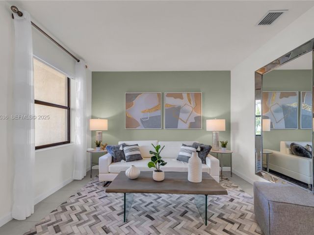 Продажа дома по адресу 12980 SW 233rd Ter - фото 7503858