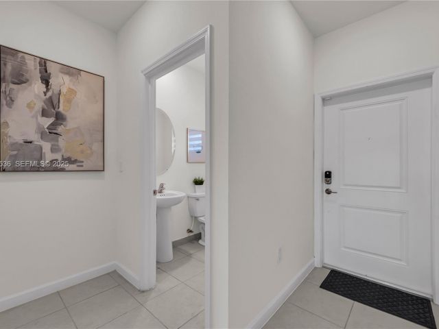 Продажа дома по адресу 12980 SW 233rd Ter - фото 7503860