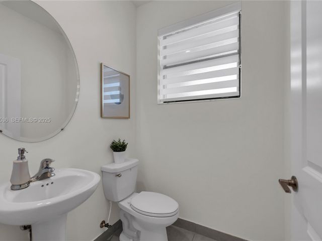 Продажа дома по адресу 12980 SW 233rd Ter - фото 7503861