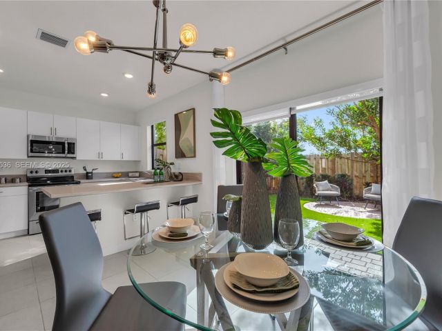 Продажа дома по адресу 12980 SW 233rd Ter - фото 7503865