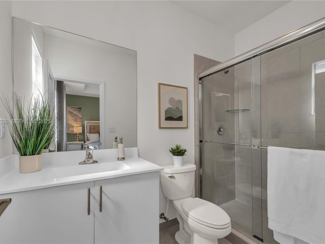 Продажа дома по адресу 12980 SW 233rd Ter - фото 7503875