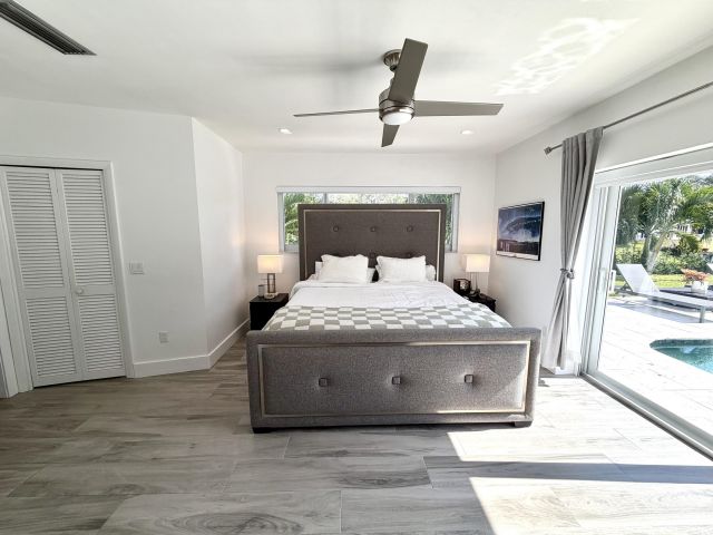 Дом в аренду по адресу 100 SW 11th Avenue - фото 6895208