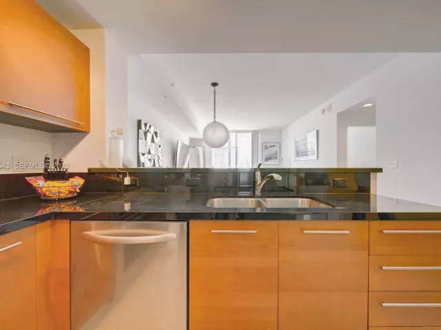 Продажа квартиры #2309 - фото 6869419