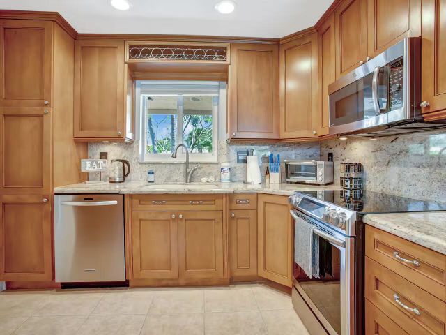 Продажа дома по адресу 1248 SE 8th Street - фото 6909720