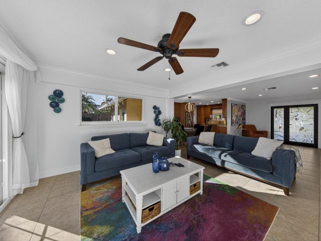 Продажа дома по адресу 1248 SE 8th Street - фото 6909723