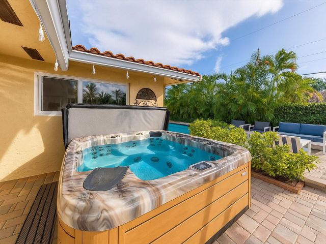 Продажа дома по адресу 1248 SE 8th Street - фото 6909726