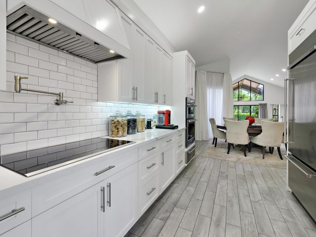 Продажа дома по адресу 7493 Campo Florido - фото 6895158