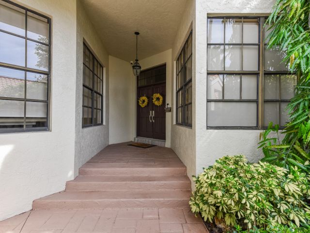 Продажа дома по адресу 7493 Campo Florido - фото 6895164