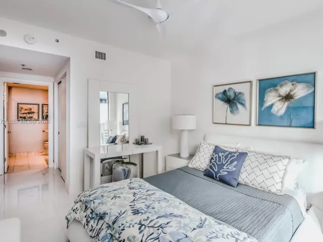 Квартира в аренду номер705 - фото 6870200