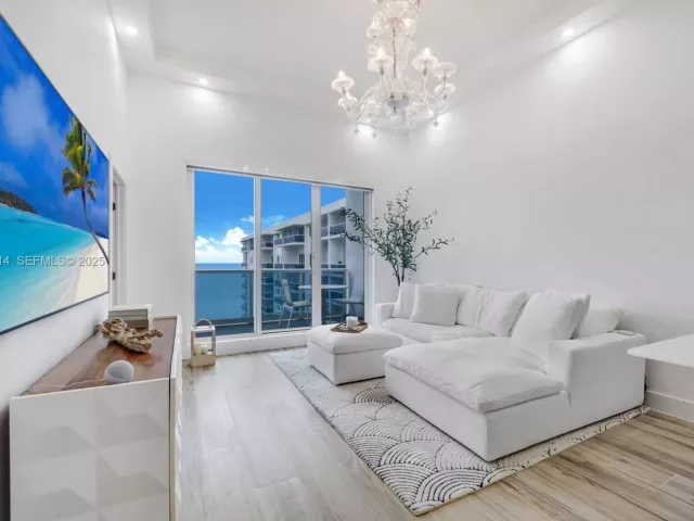 Продажа квартиры #1625 - фото 6871122