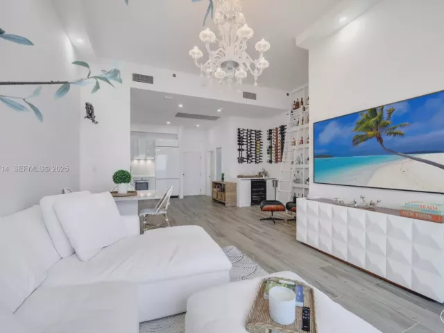 Продажа квартиры #1625 - фото 6871123