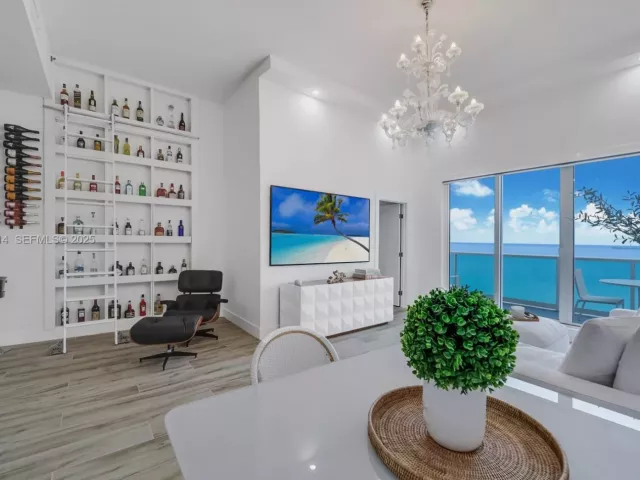 Продажа квартиры #1625 - фото 6871124