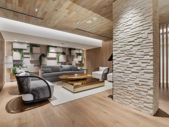 Продажа квартиры #1625 - фото 6871113