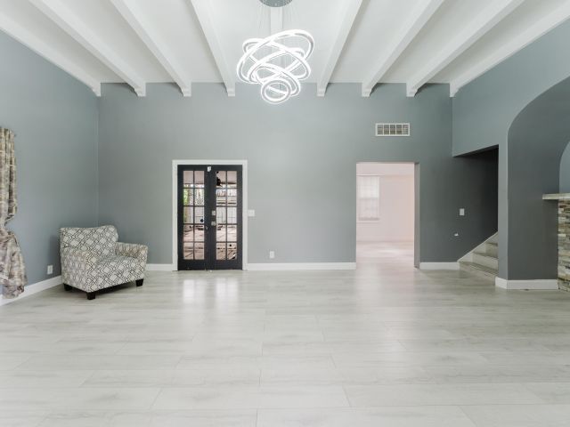 Дом в аренду по адресу 700 E Palmetto Park Road - фото 6895179