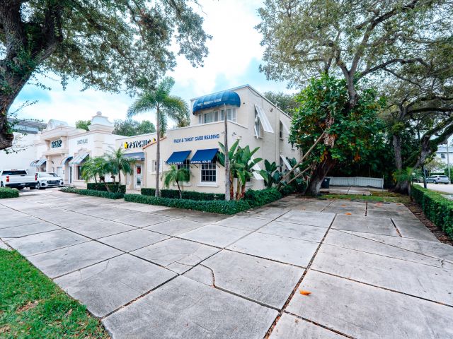 Дом в аренду по адресу 700 E Palmetto Park Road - фото 6895180