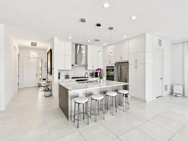 Дом в аренду по адресу 17222 Blue Bayou Drive - фото 6901644