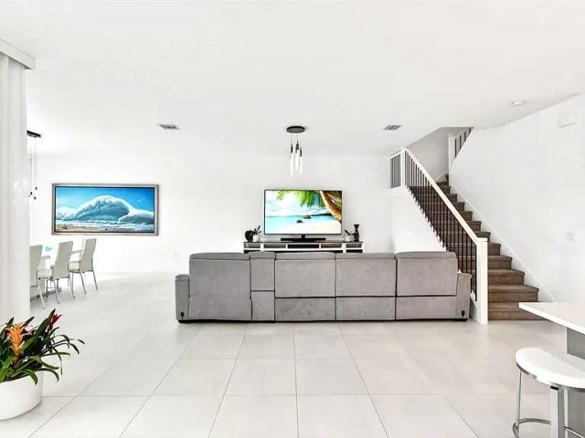 Дом в аренду по адресу 17222 Blue Bayou Drive - фото 6901647