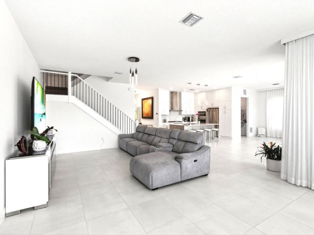 Дом в аренду по адресу 17222 Blue Bayou Drive - фото 6901653