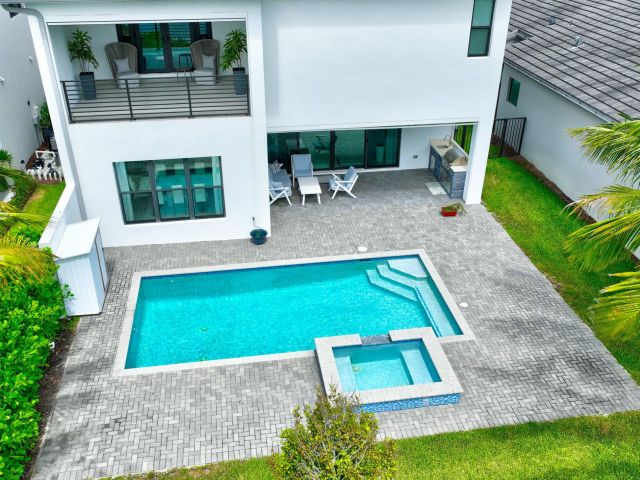 Дом в аренду по адресу 17222 Blue Bayou Drive - фото 6901659