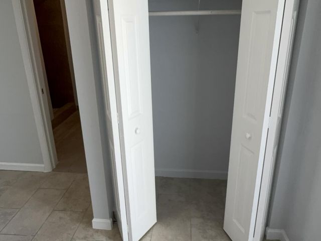 Продажа дома по адресу 239 NW 6th Avenue - фото 6888045