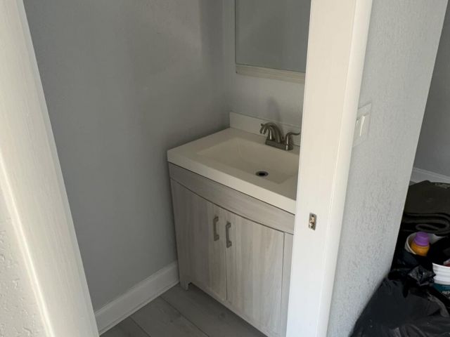 Продажа дома по адресу 239 NW 6th Avenue - фото 6888052