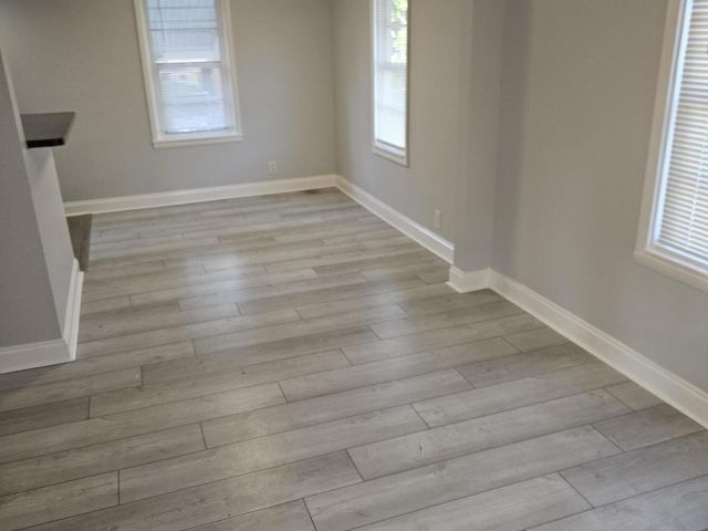 Продажа дома по адресу 239 NW 6th Avenue - фото 6888054