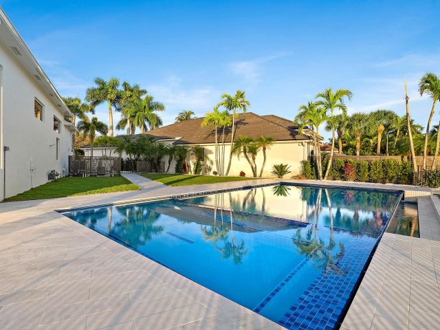 Продажа дома по адресу 10284 Sand Cay Lane - фото 6894023