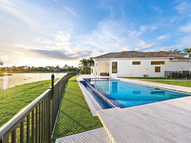 Продажа дома по адресу 10284 Sand Cay Lane - фото 6894025