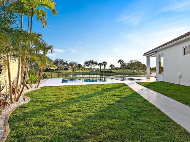 Продажа дома по адресу 10284 Sand Cay Lane - фото 6894029