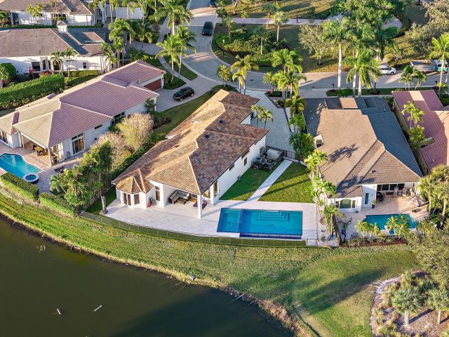 Продажа дома по адресу 10284 Sand Cay Lane - фото 6894037