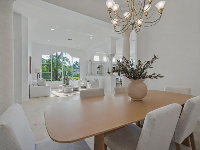 Продажа дома по адресу 16331 Castello Court - фото 6873195