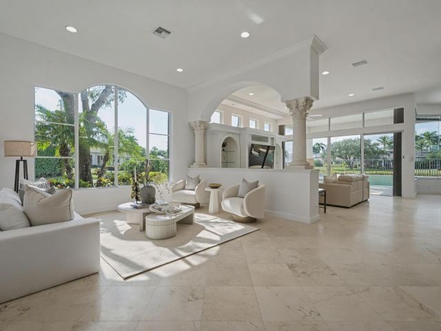 Продажа дома по адресу 16331 Castello Court - фото 6873204