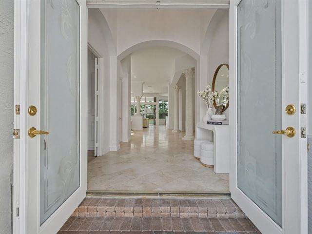 Продажа дома по адресу 16331 Castello Court - фото 6873208