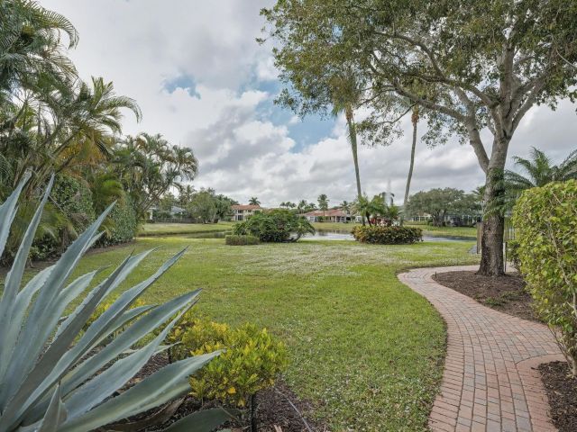 Продажа дома по адресу 16331 Castello Court - фото 6873210