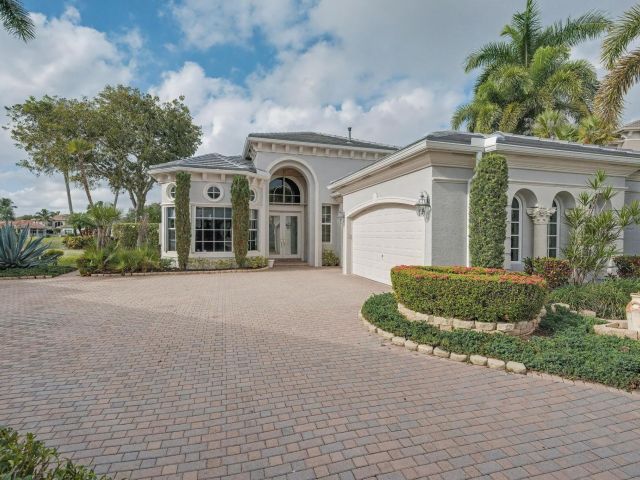 Продажа дома по адресу 16331 Castello Court - фото 6873213