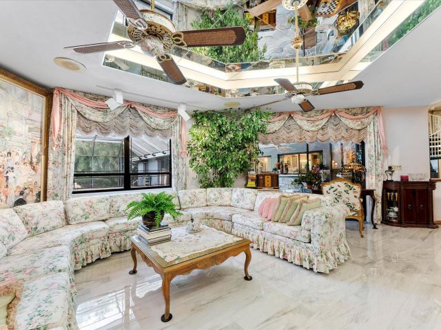 Продажа дома по адресу 3333 SW Sw 59th Street - фото 6876120