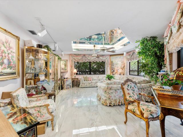 Продажа дома по адресу 3333 SW Sw 59th Street - фото 6876122