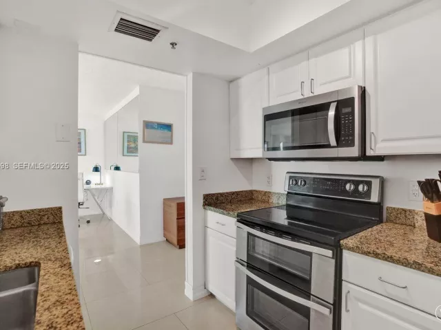 Продажа квартиры #2907 - фото 6881920