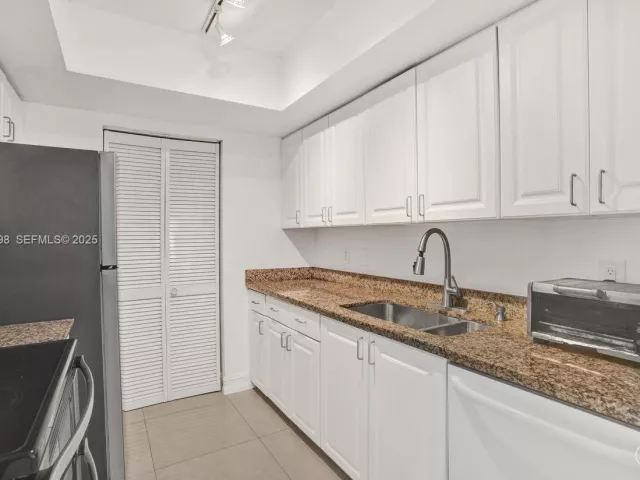 Продажа квартиры #2907 - фото 6881921