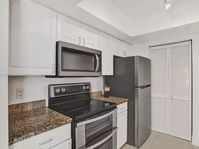 Продажа квартиры #2907 - фото 6881922