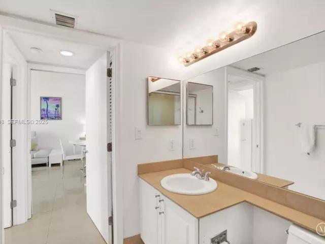 Продажа квартиры #2907 - фото 6881915