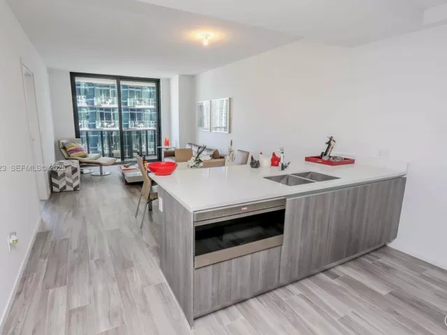 Продажа квартиры #3108 - фото 6874378