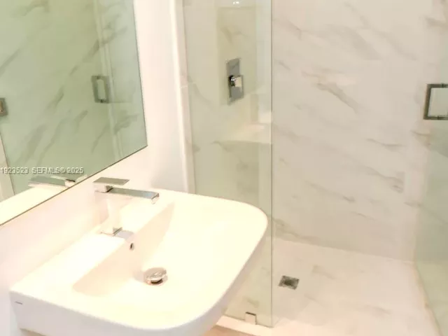 Продажа квартиры #3108 - фото 6874365