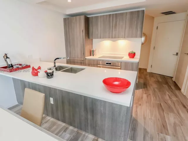 Продажа квартиры #3108 - фото 6874371