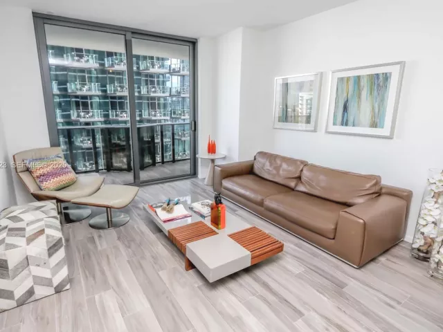 Продажа квартиры #3108 - фото 6874376