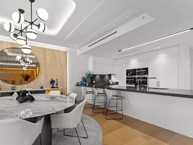 Продажа квартиры #6842 - фото 6887058