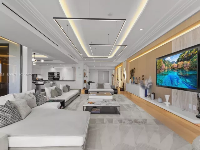 Продажа квартиры #6842 - фото 6887060