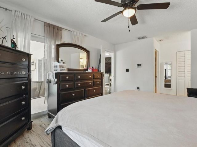 Продажа дома по адресу 5874 SW 97th Ter - фото 6871511