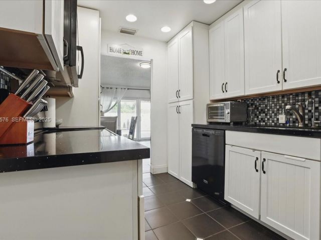 Продажа дома по адресу 5874 SW 97th Ter - фото 6871513